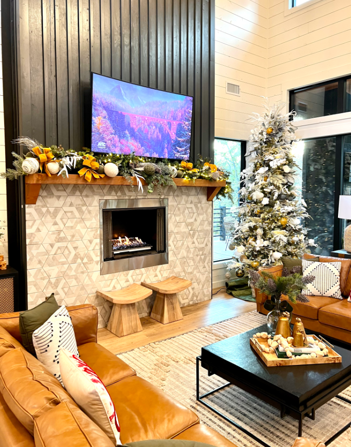 The Cliffs on Twin Creeks Cabin cozy and decorated for the holidays