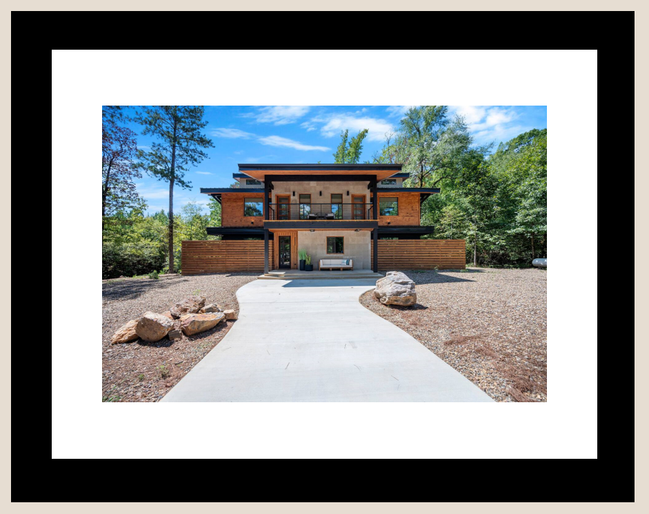 Enchanted Creeks: Modern Secluded Property with Two Babbling Creeks
